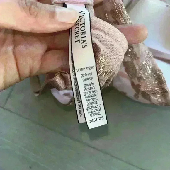 Victoria’s Secret  Rose Gold Lace dream Angeles push up - Pink Bra sz 34C - Picture 3 of 5